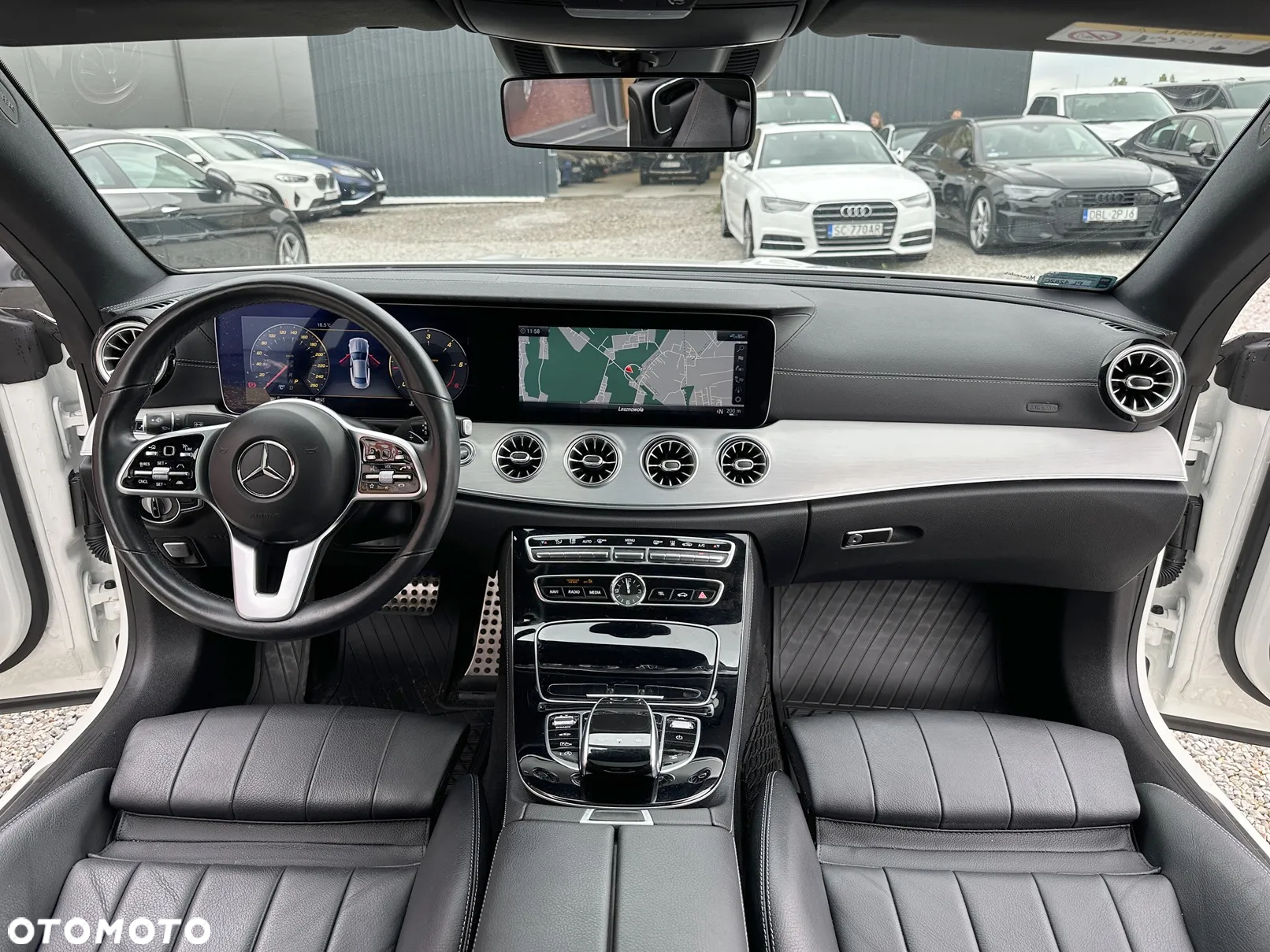 Mercedes-Benz Klasa E 220 d Coupe 4-Matic 9G-TRONIC - 6