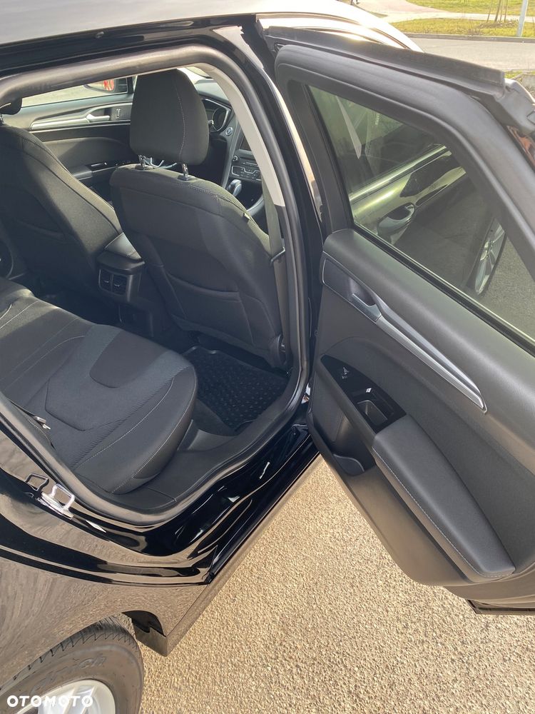 Ford Mondeo 2.0 TDCi Titanium PowerShift - 17