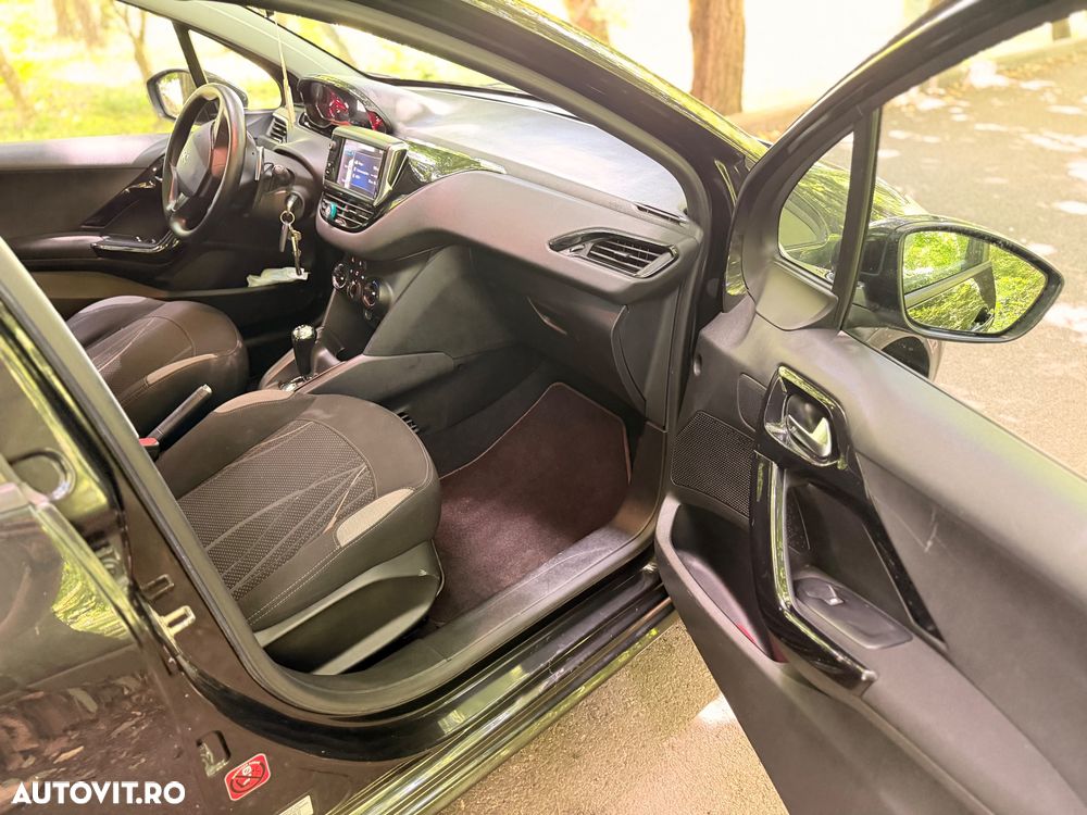 Peugeot 208 - 20