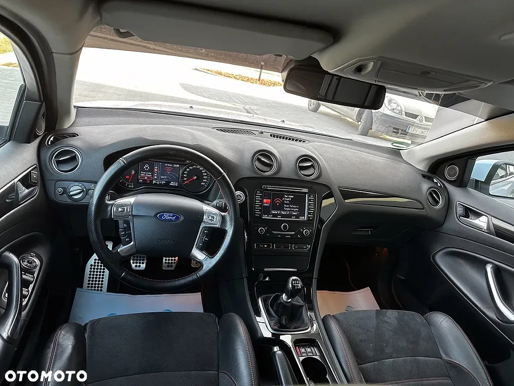 Ford Mondeo - 27