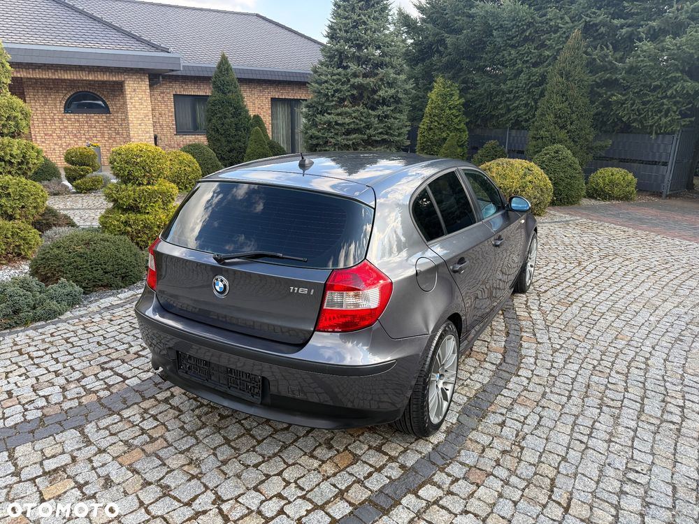 BMW Seria 1 116i - 4