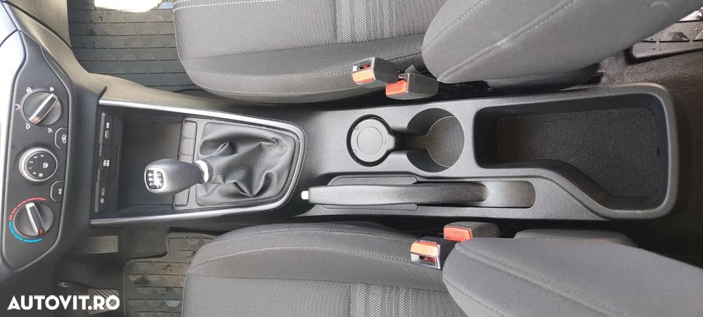 Hyundai i20 - 11