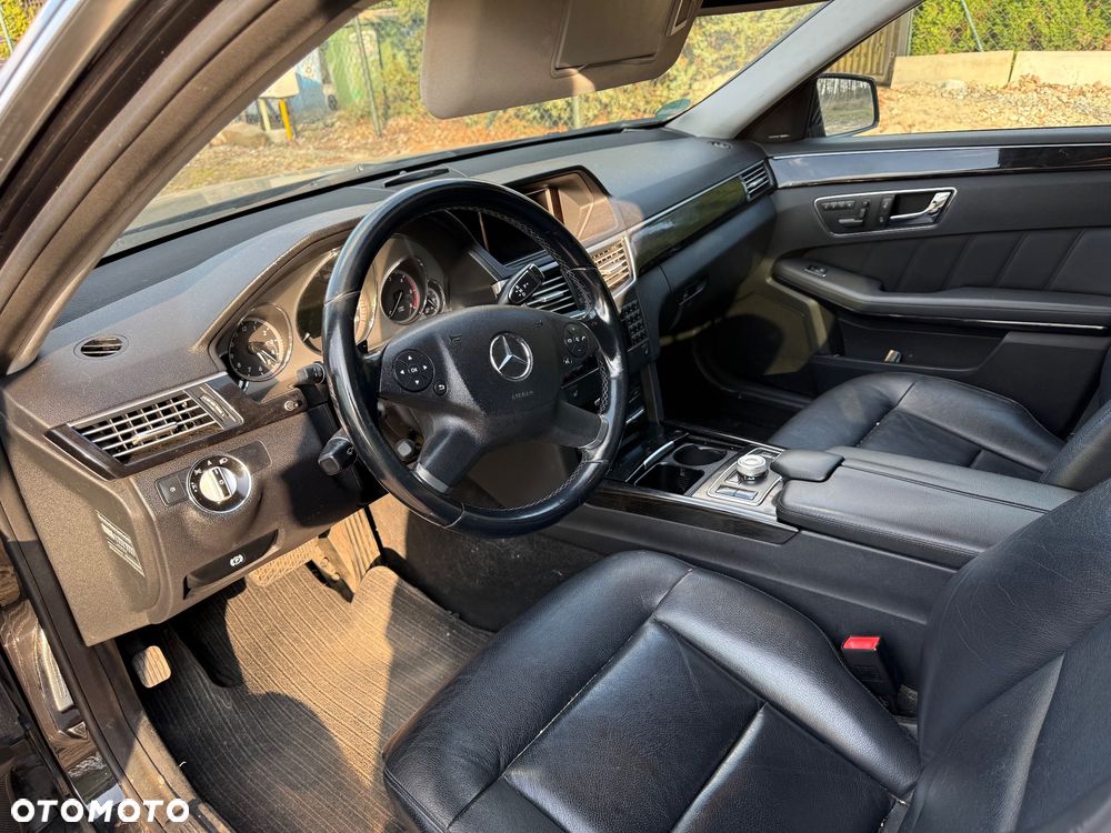 Mercedes-Benz Klasa E 350 CDI DPF BlueEFFICIENCY 7G-TRONIC Avantgarde - 7