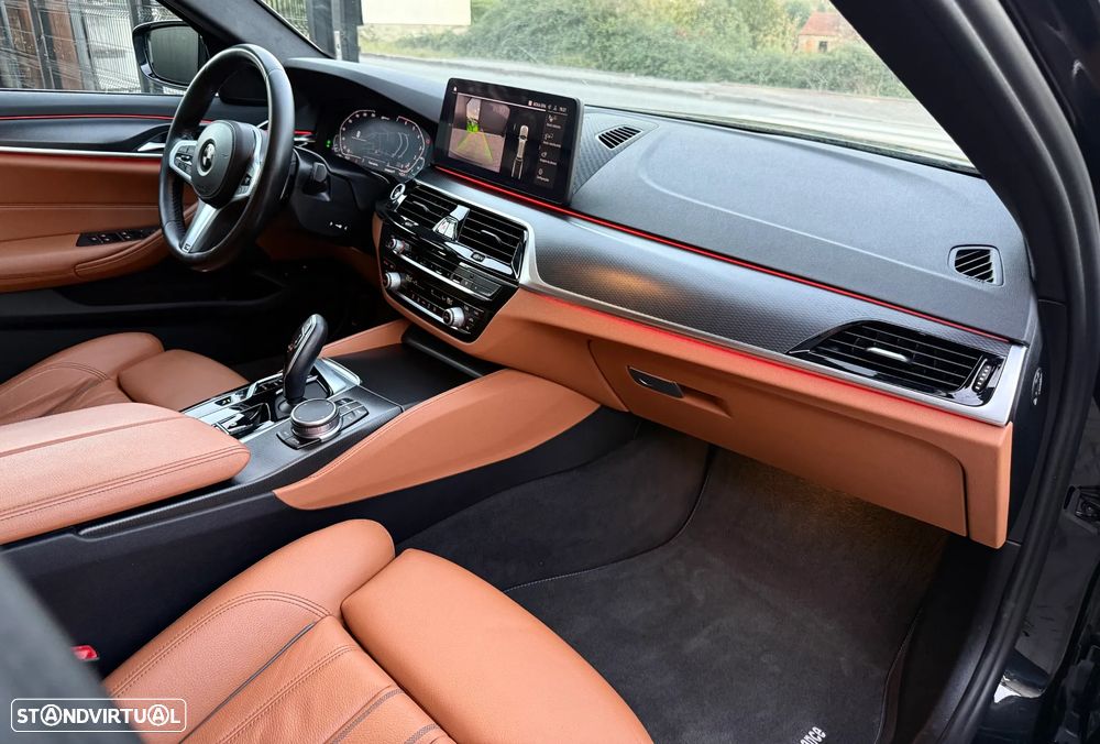 BMW 530 e Pack Desportivo M - 26
