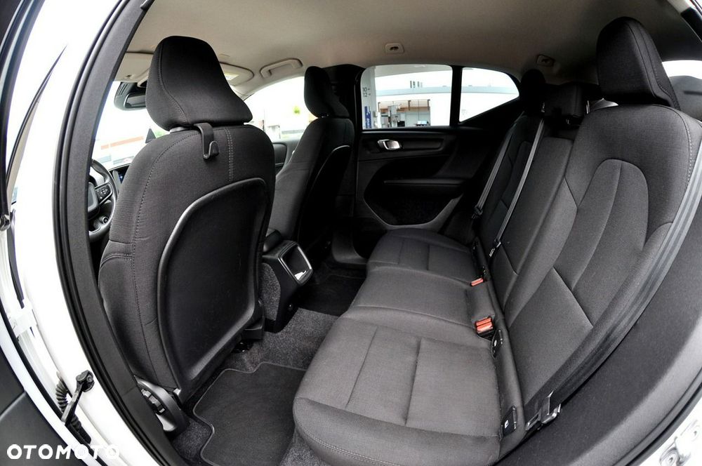 Volvo XC 40 T3 Geartronic Momentum - 18