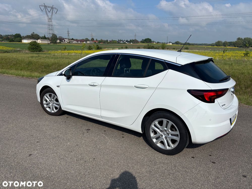 Opel Astra 1.4 T Ultimate S&S - 4