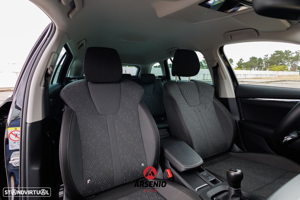 Skoda Octavia Break 2.0 TDI Style - 25