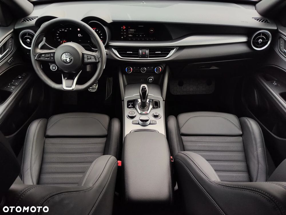 Alfa Romeo Stelvio 2.0 Turbo Veloce Q4 - 11