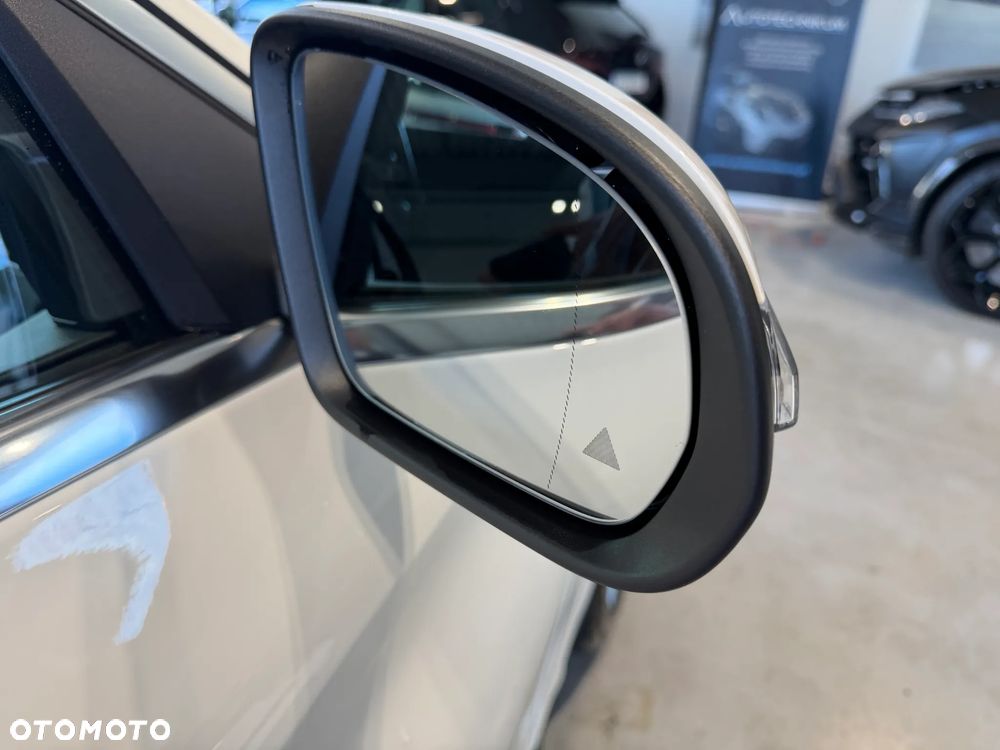 Mercedes-Benz Klasa C 200 4-Matic 9G-TRONIC - 24