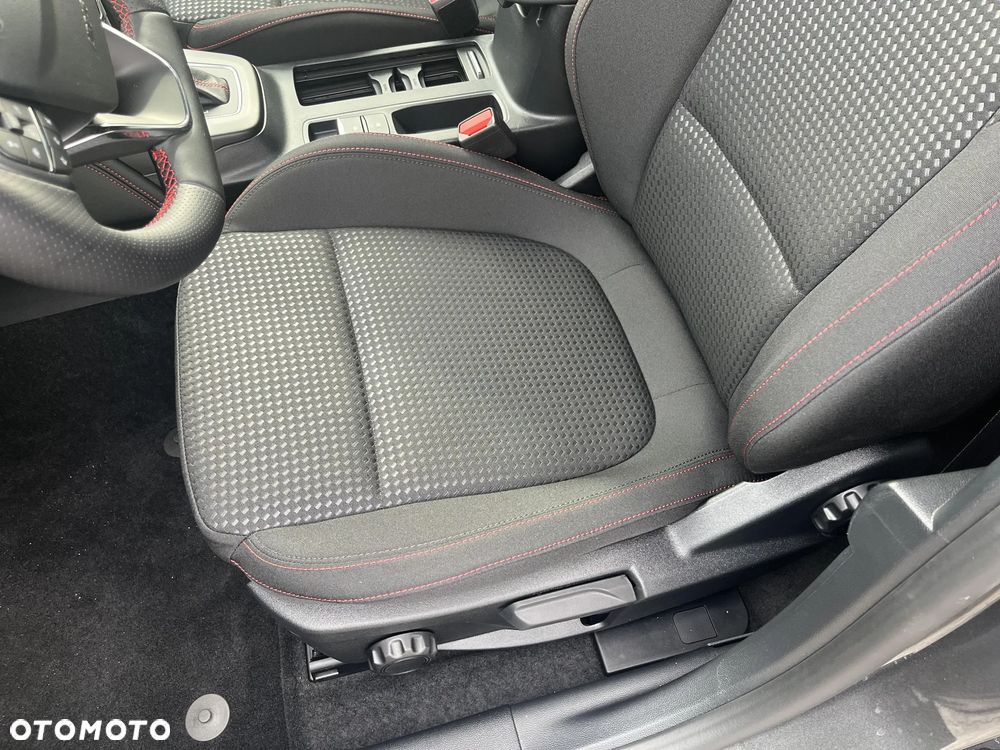 Ford Focus 1.0 EcoBoost mHEV ST-Line X - 11