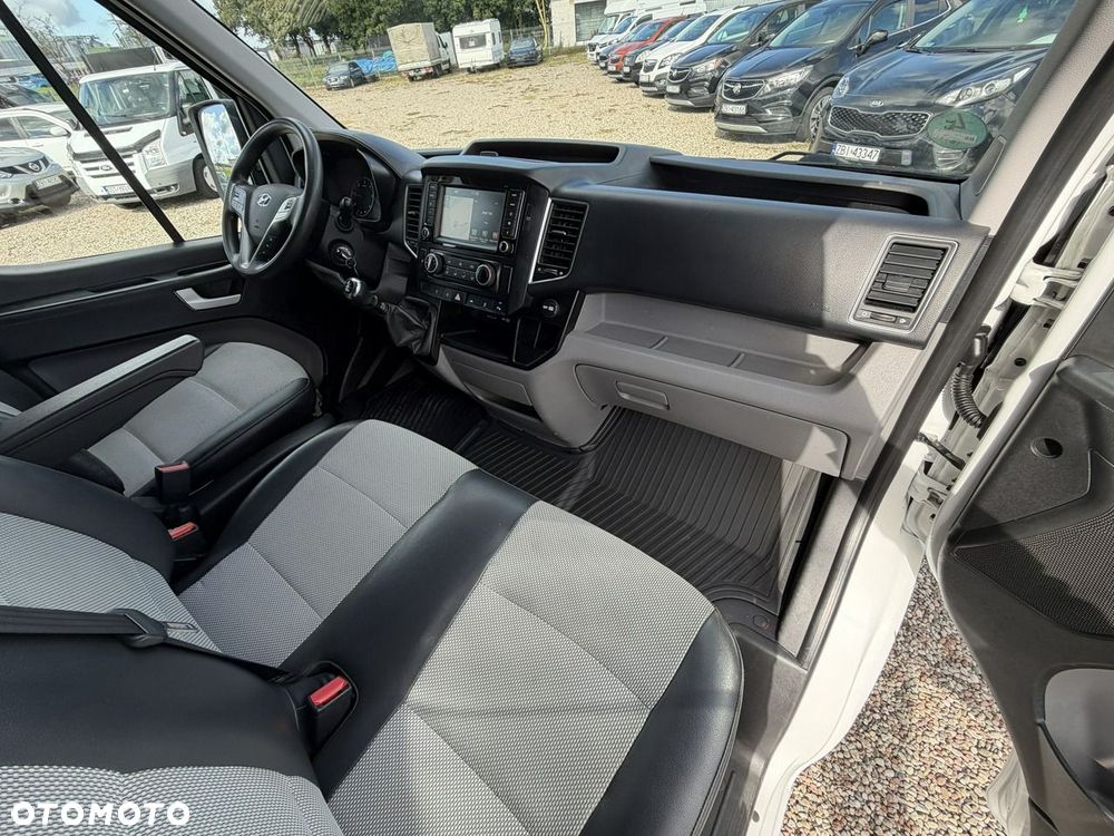Hyundai H350 - 11