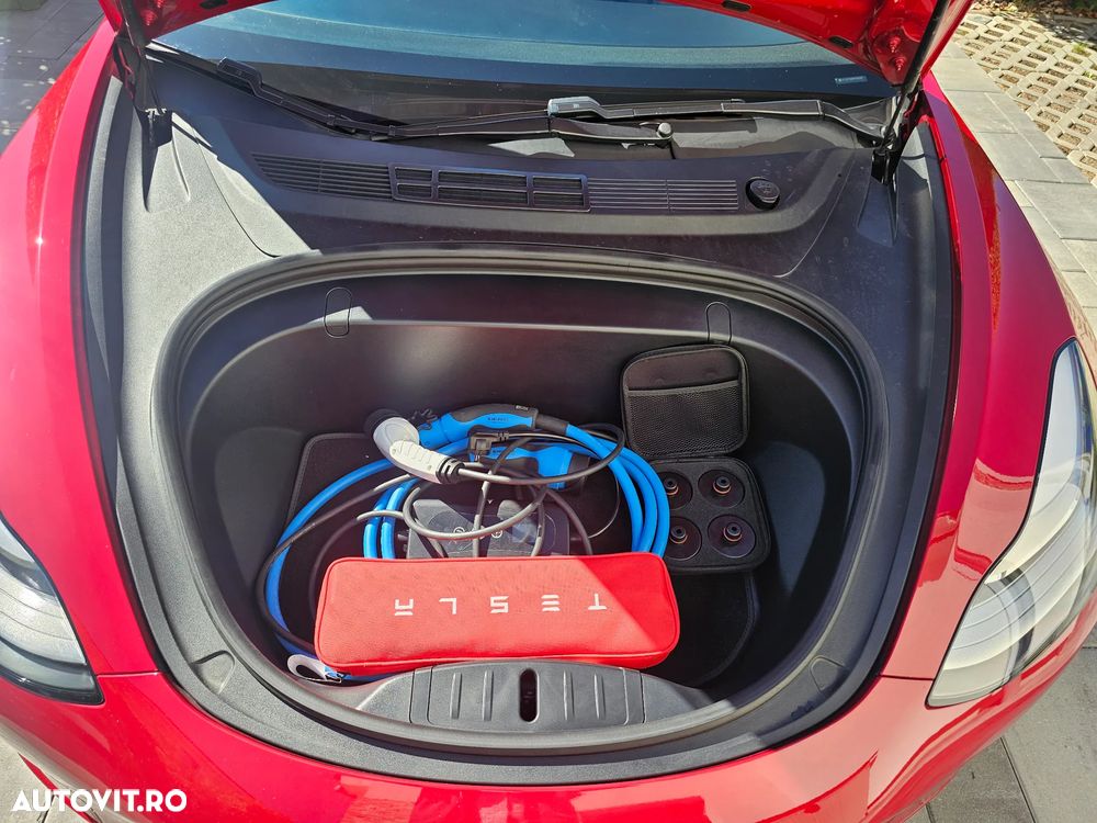 Tesla Model 3 Performance - 8