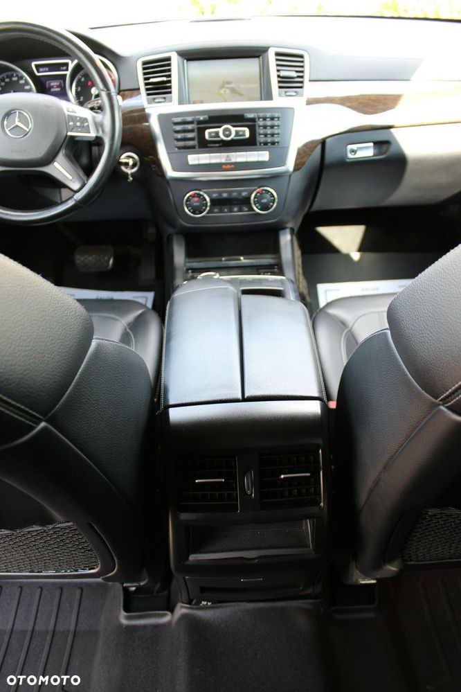 Mercedes-Benz GL - 15