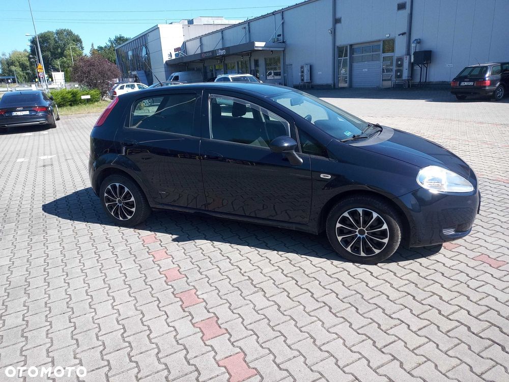 Fiat Grande Punto - 5