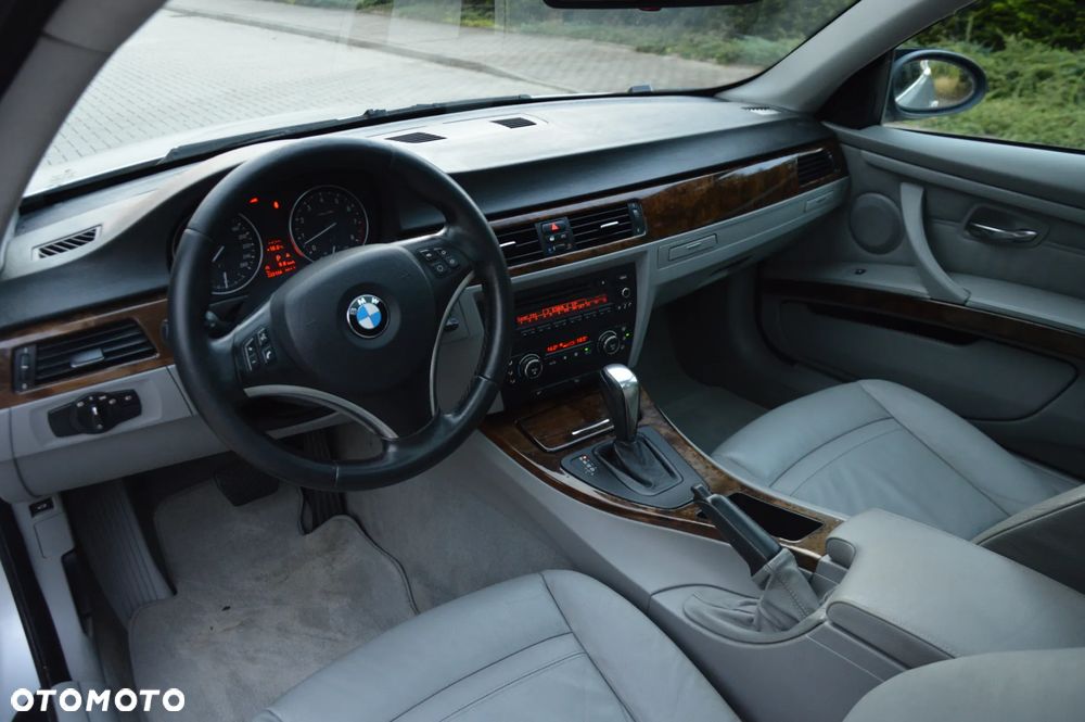 BMW Seria 3 - 12