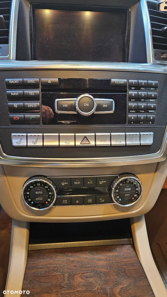 Mercedes-Benz GL 350 BlueTec 4-Matic - 22