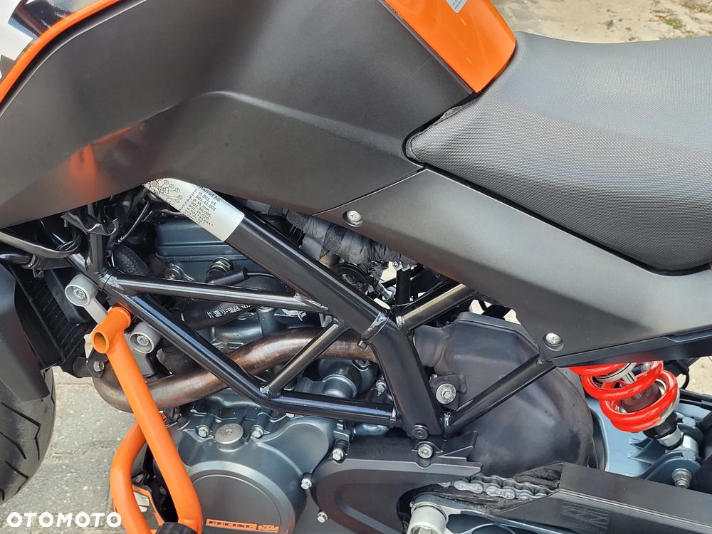 KTM Duke - 25