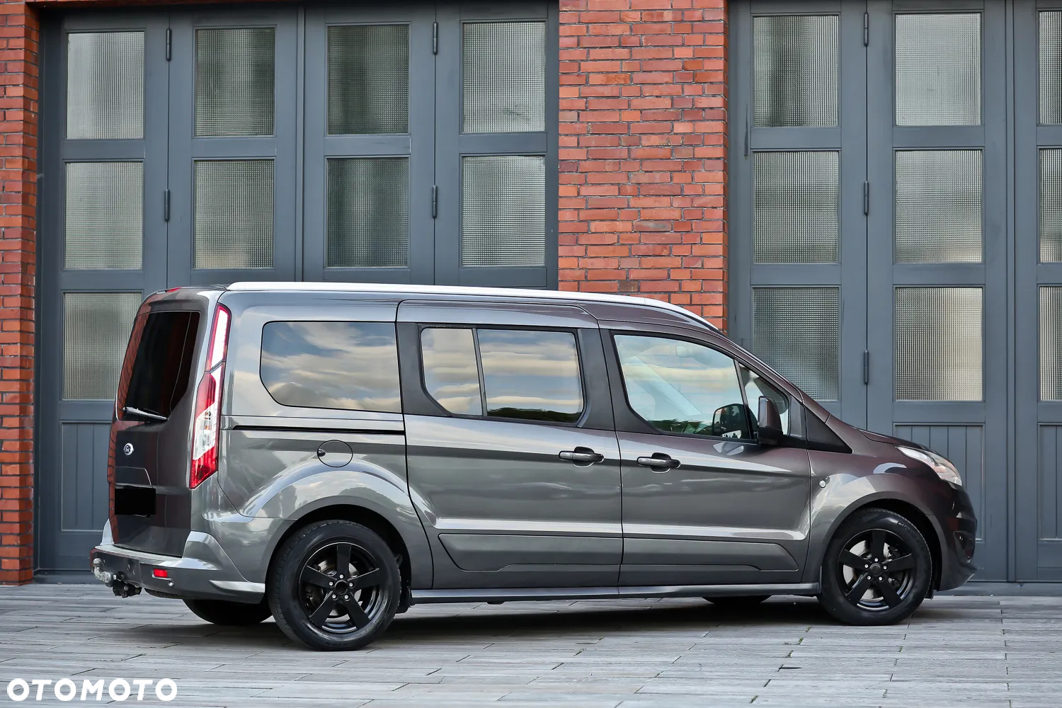 Ford Tourneo Connect Grand - 17
