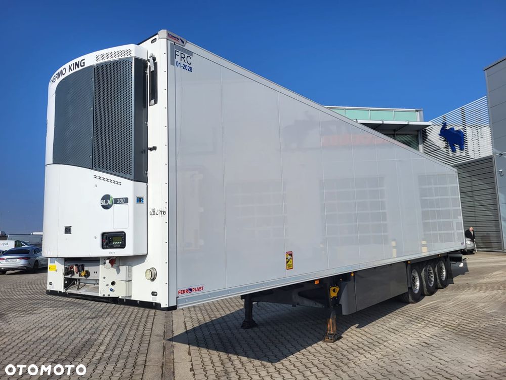 Schmitz Cargobull ThermoKing SLXi300; DOST; Uchwyty promowe, Paleciara