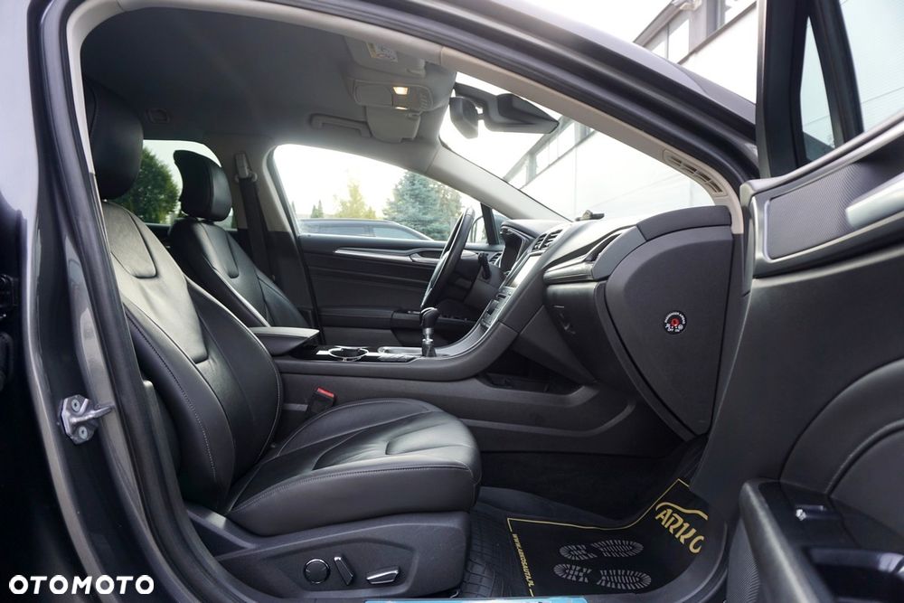 Ford Mondeo 2.0 TDCi ECOnetic Start-Stopp Titanium - 34