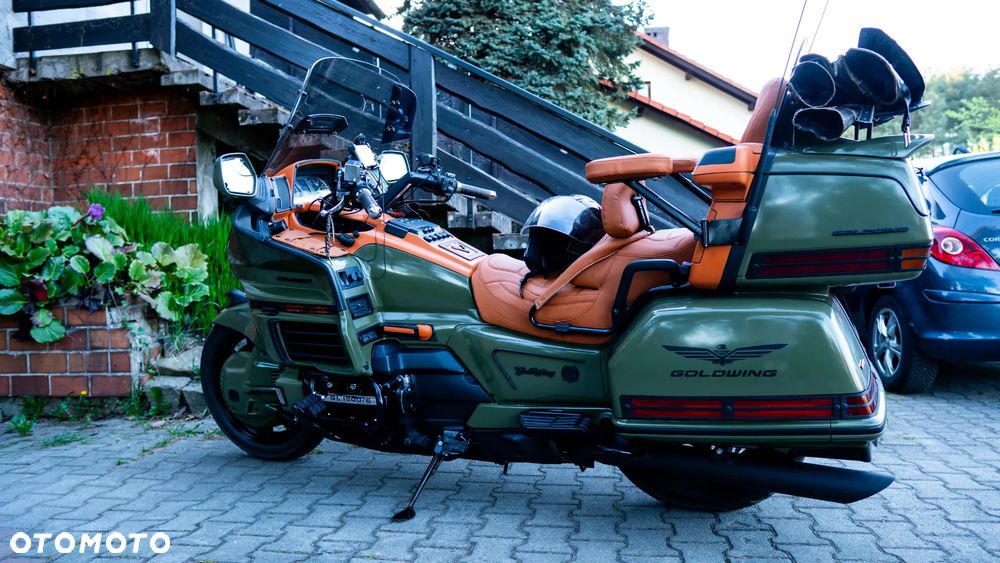 Honda GL - 9