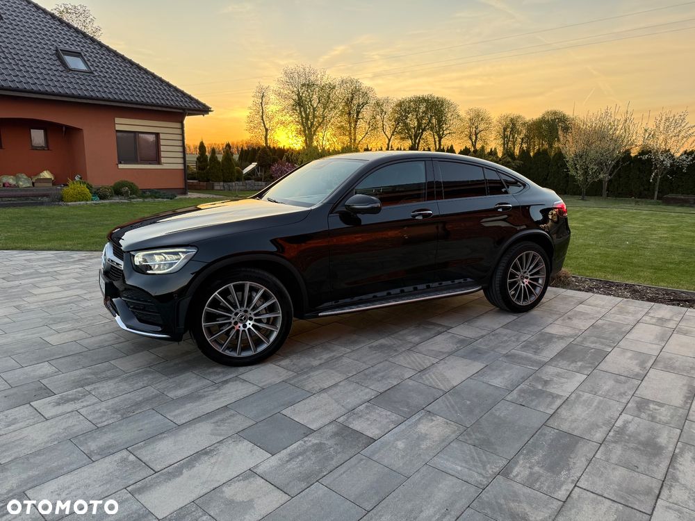 Mercedes-Benz GLC 300 d 4Matic 9G-TRONIC AMG Line - 1