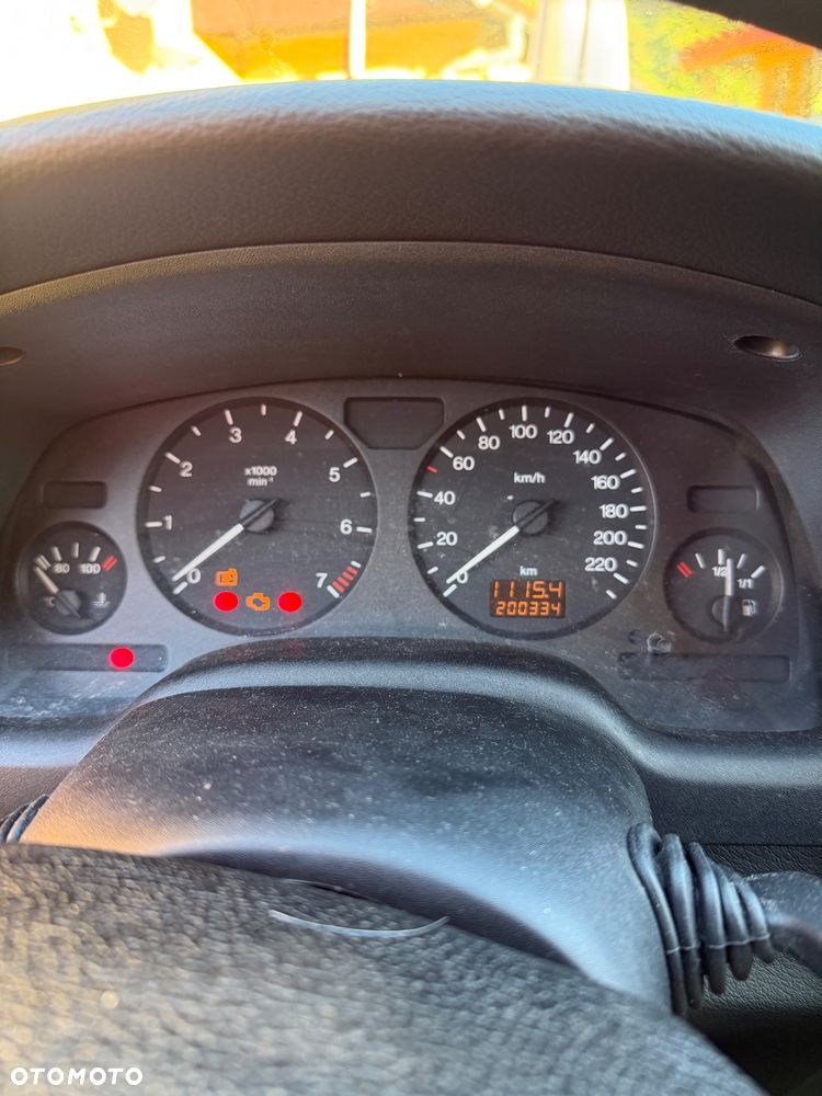 Opel Astra 1.6 - 9