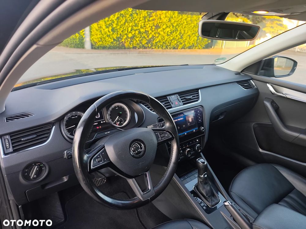 Skoda Octavia 2.0 TDI DSG Premium Edition - 23