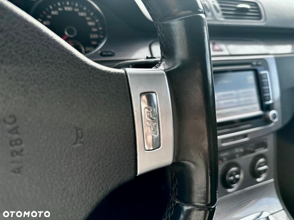 Volkswagen Passat 2.0 TSI R-Line Edition - 14
