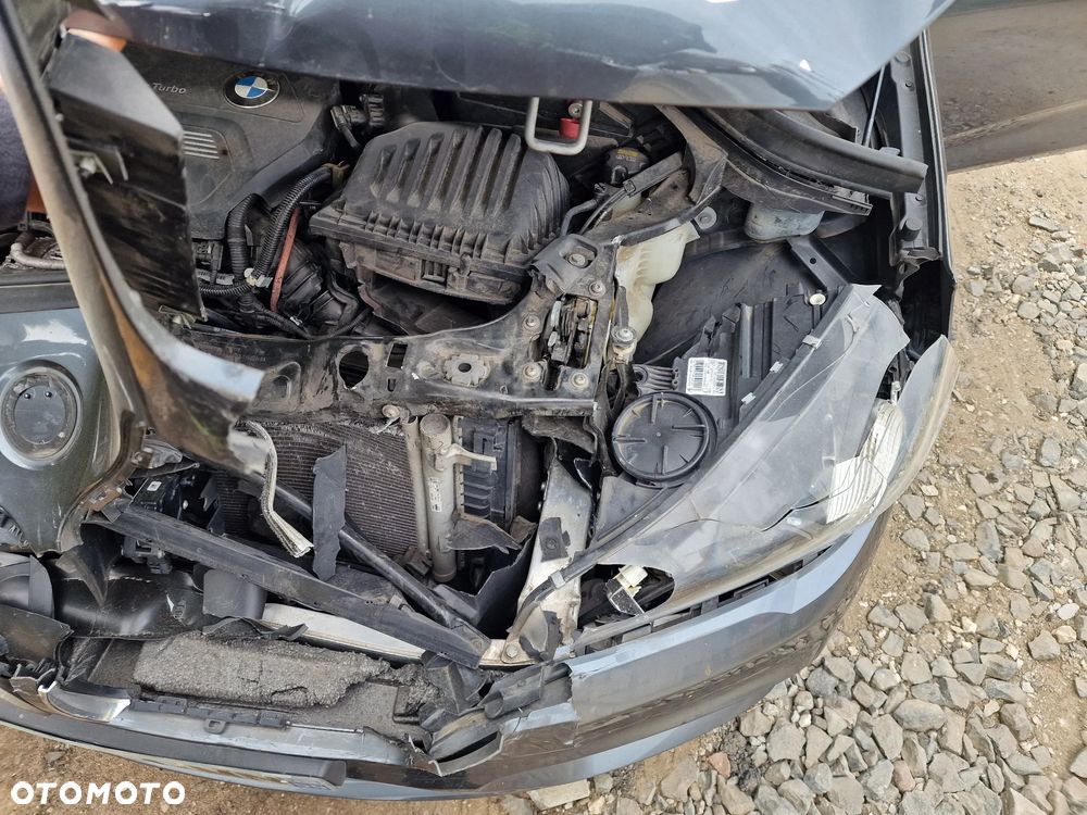 BMW Seria 2 216d - 23