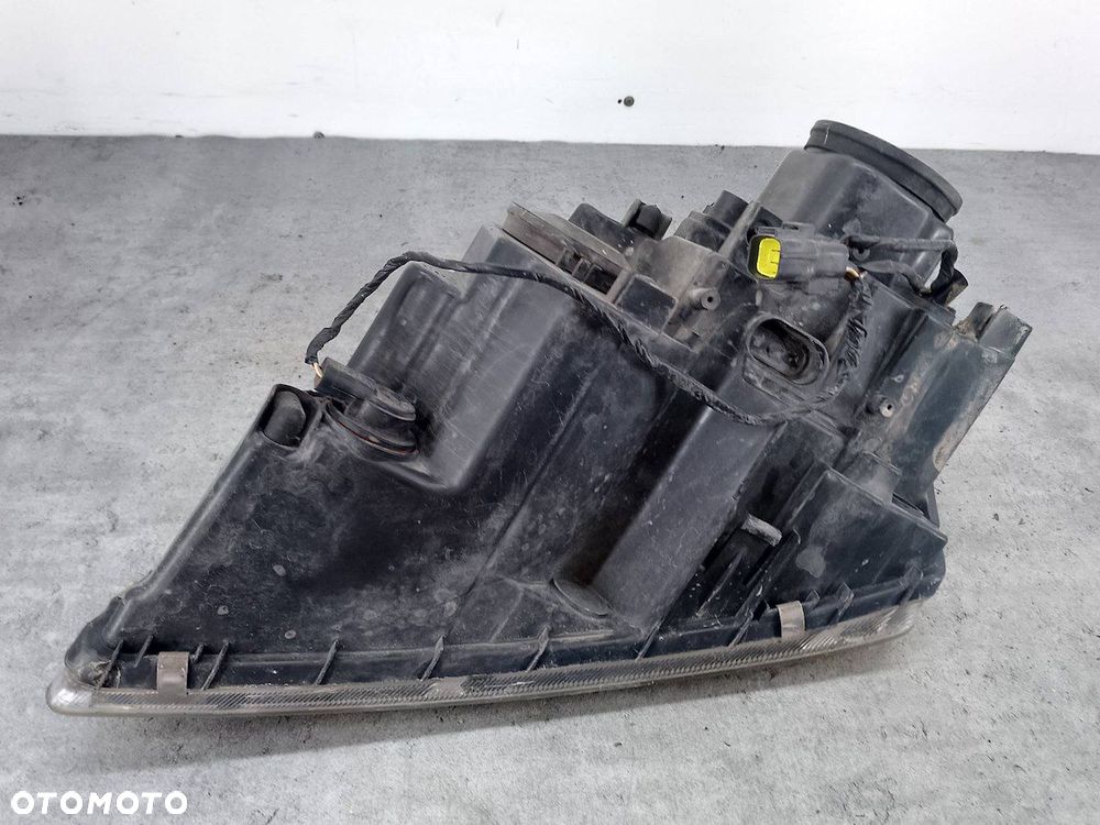 LAMPA PRZÓD PRAWA CHRYSLER PACIFICA - 8