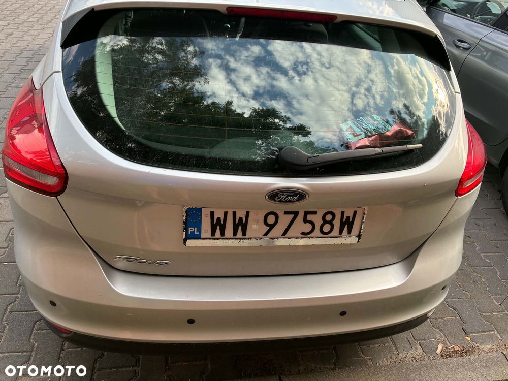 Ford Focus 1.5 TDCi SYNC Edition - 16