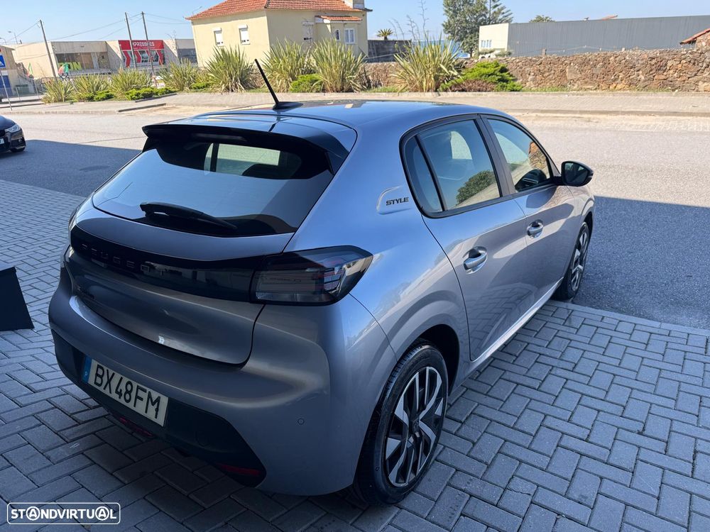 Peugeot 208 - 7