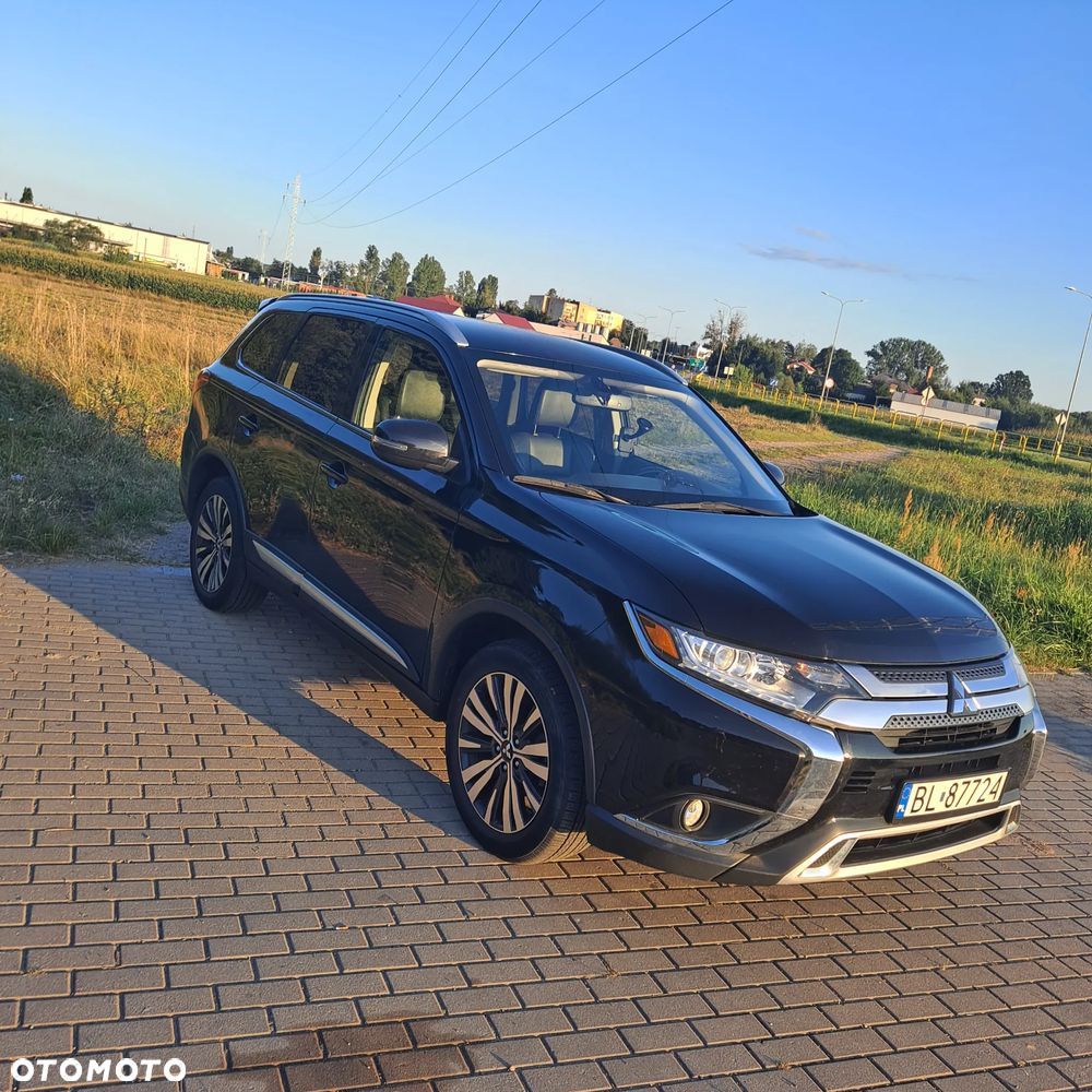 Mitsubishi Outlander - 5