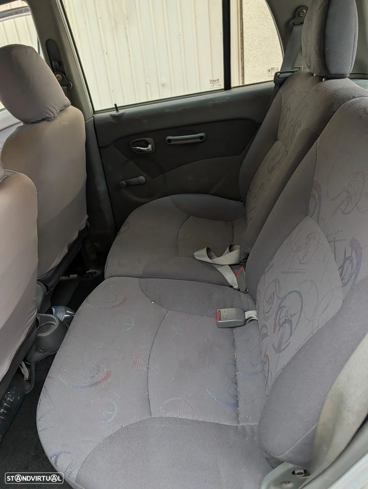 Hyundai Atos 1.0 Confort - 8
