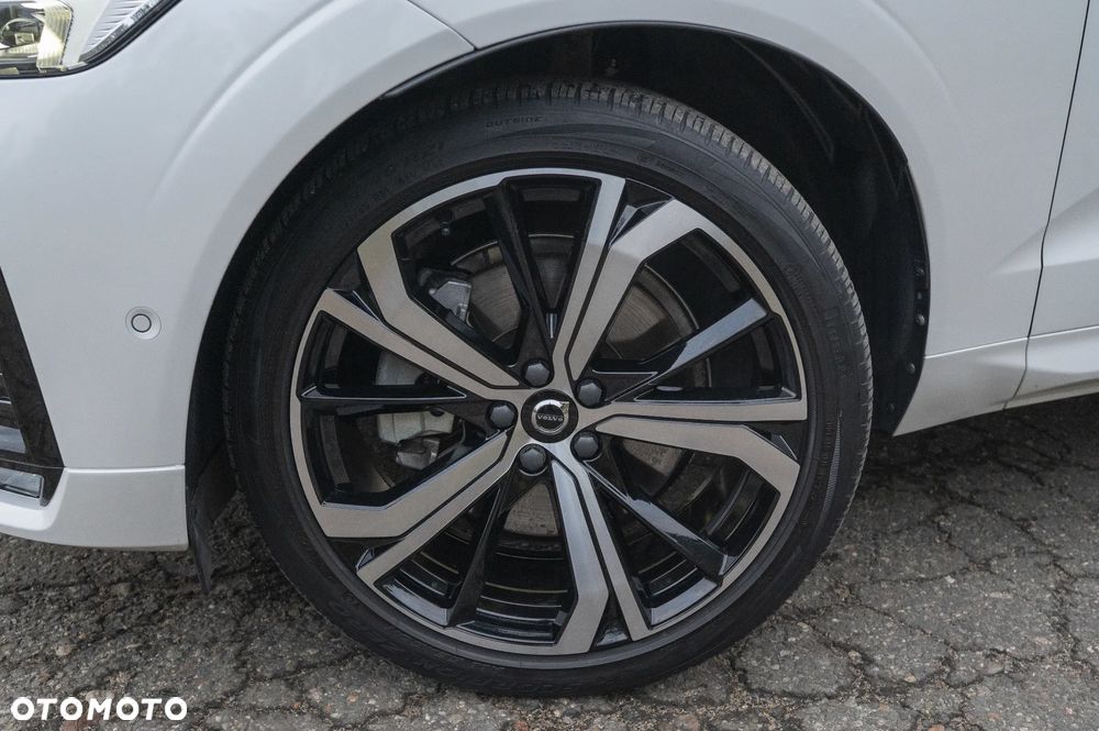 Volvo XC 60 B5 B AWD Ultimate Black Edition - 9