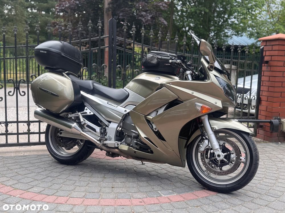 Yamaha FJR - 2