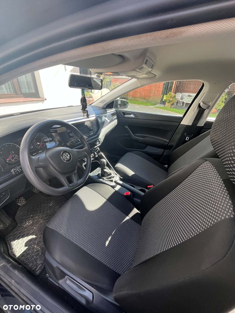 Volkswagen Polo 1.0 MPI Pure - 2