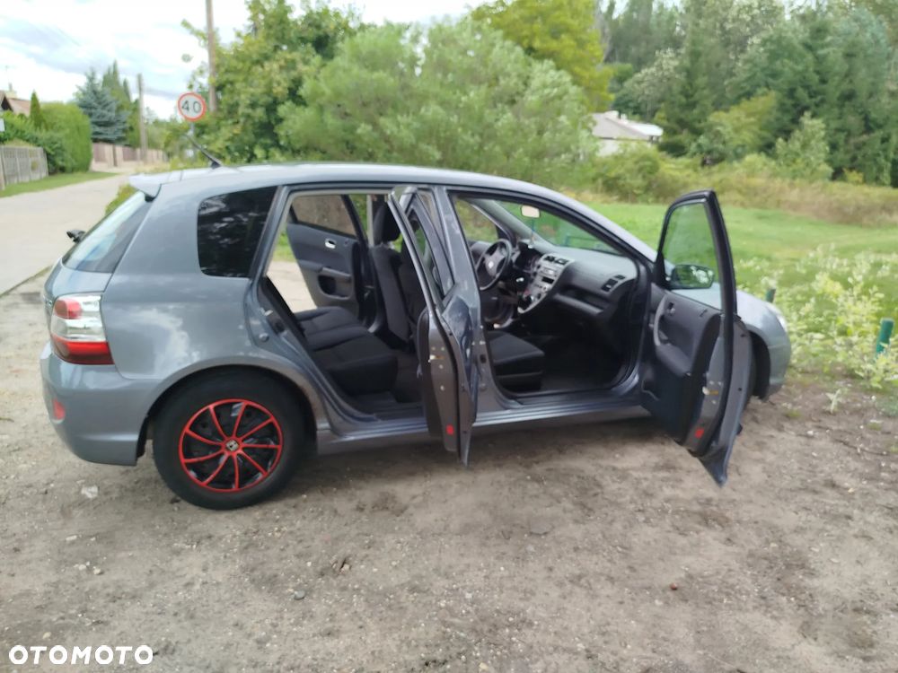 Honda Civic 1.6i ES - 13