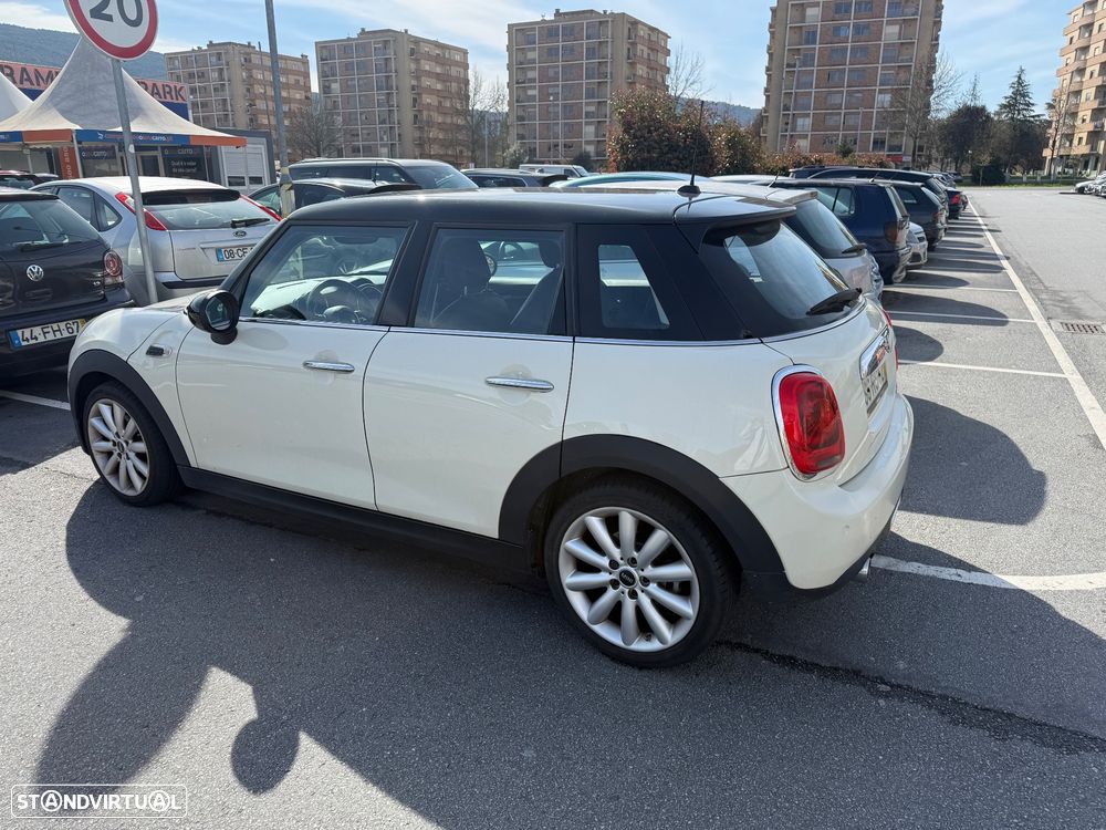 MINI 5 Portas Cooper D Auto - 5