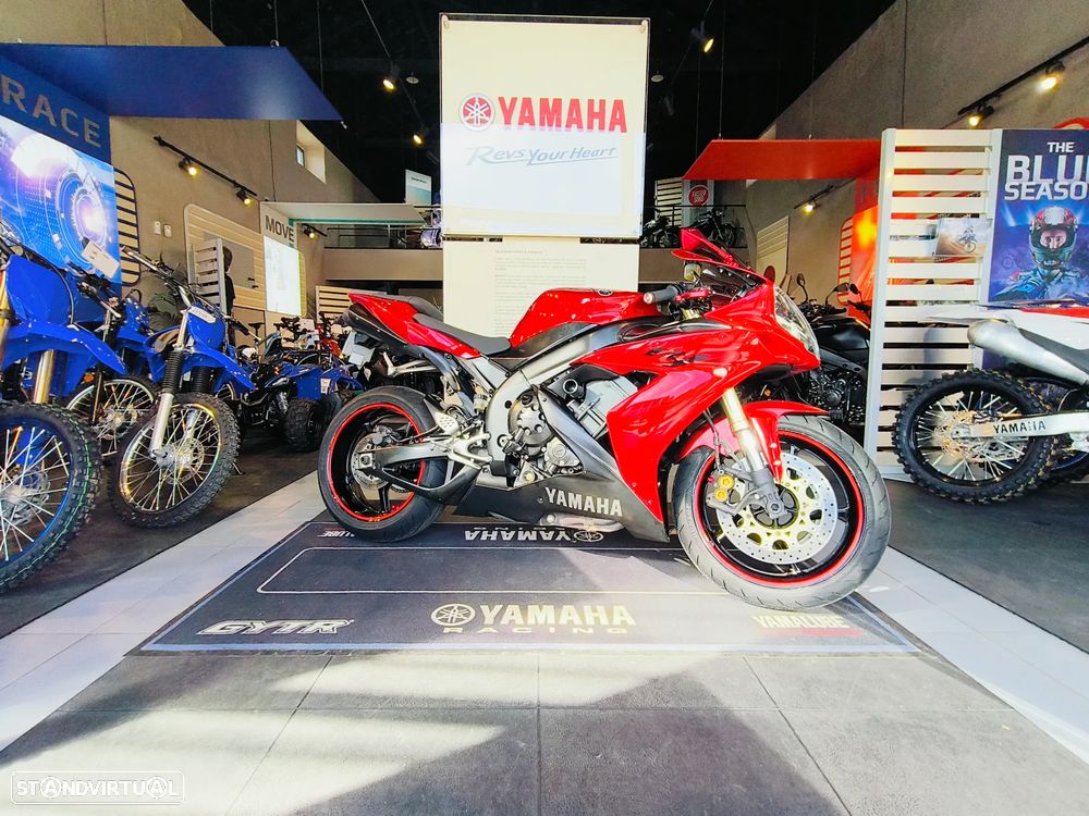 Yamaha YZF R1 - 1