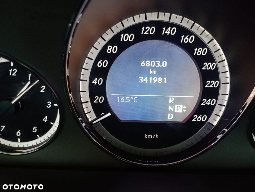 Mercedes-Benz Klasa E 350 CDI DPF BlueEFFICIENCY 7G-TRONIC Avantgarde - 7