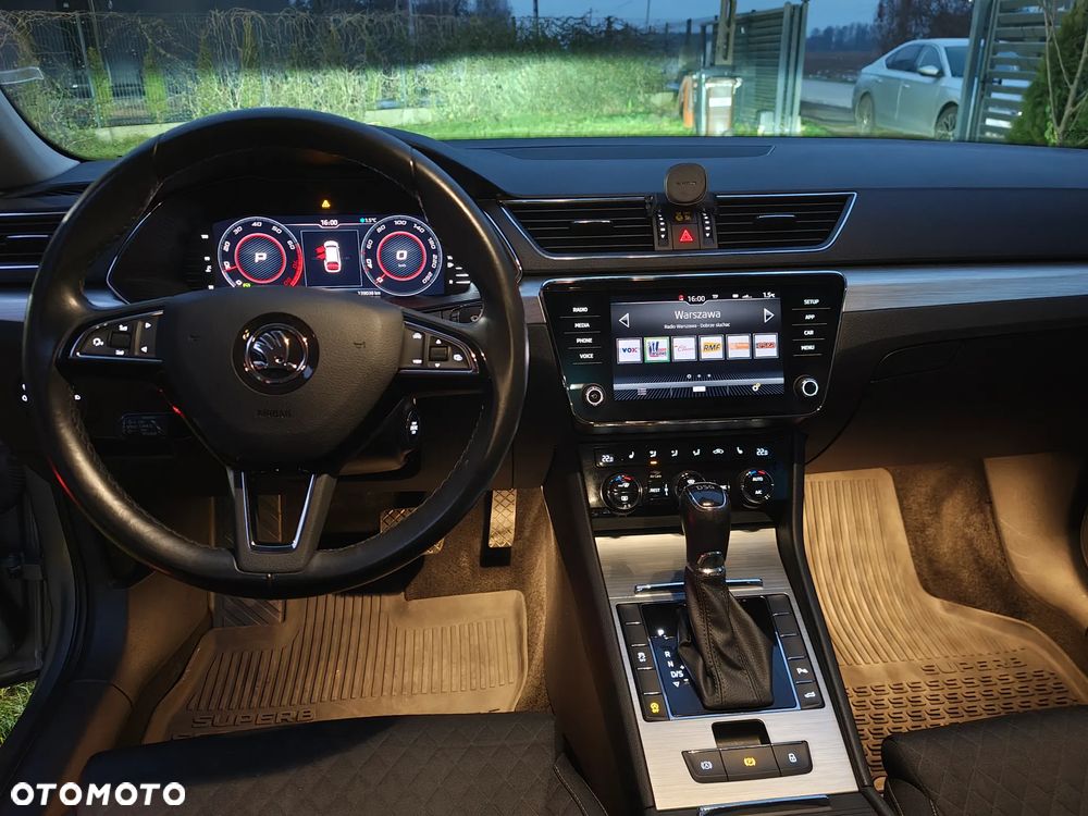 Skoda Superb 2.0 TSI Ambition DSG - 10