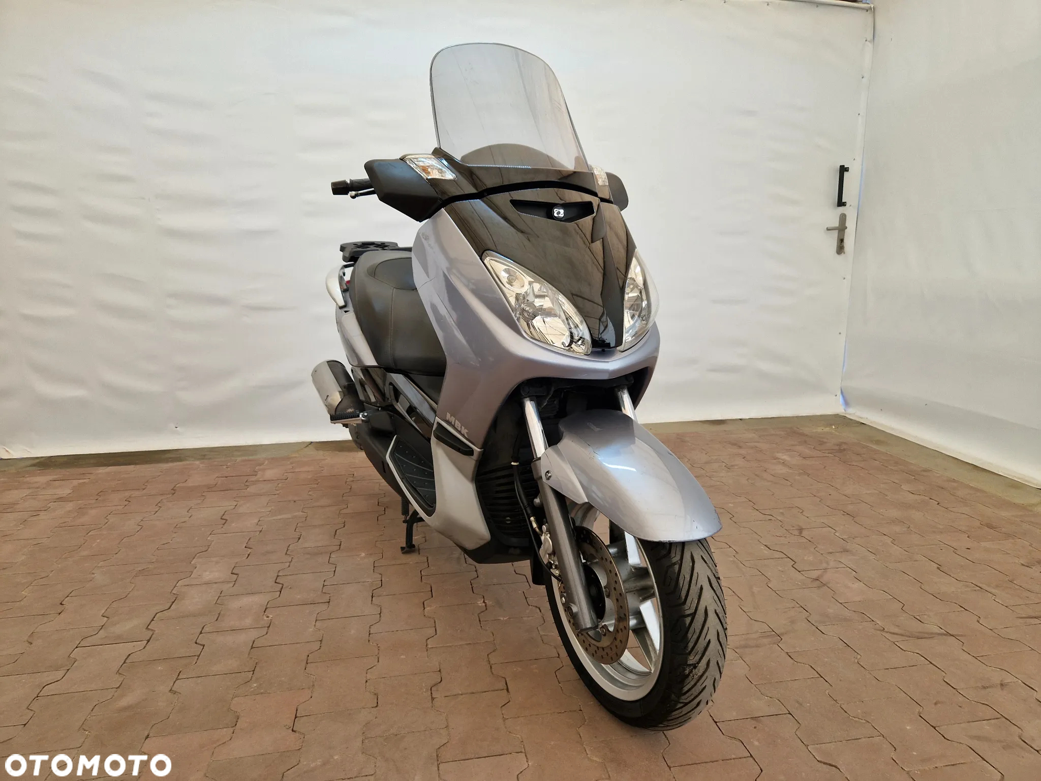Yamaha X-max - 9