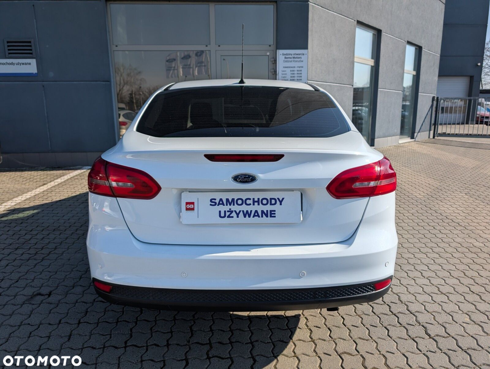 Ford Focus 1.6 Trend - 8