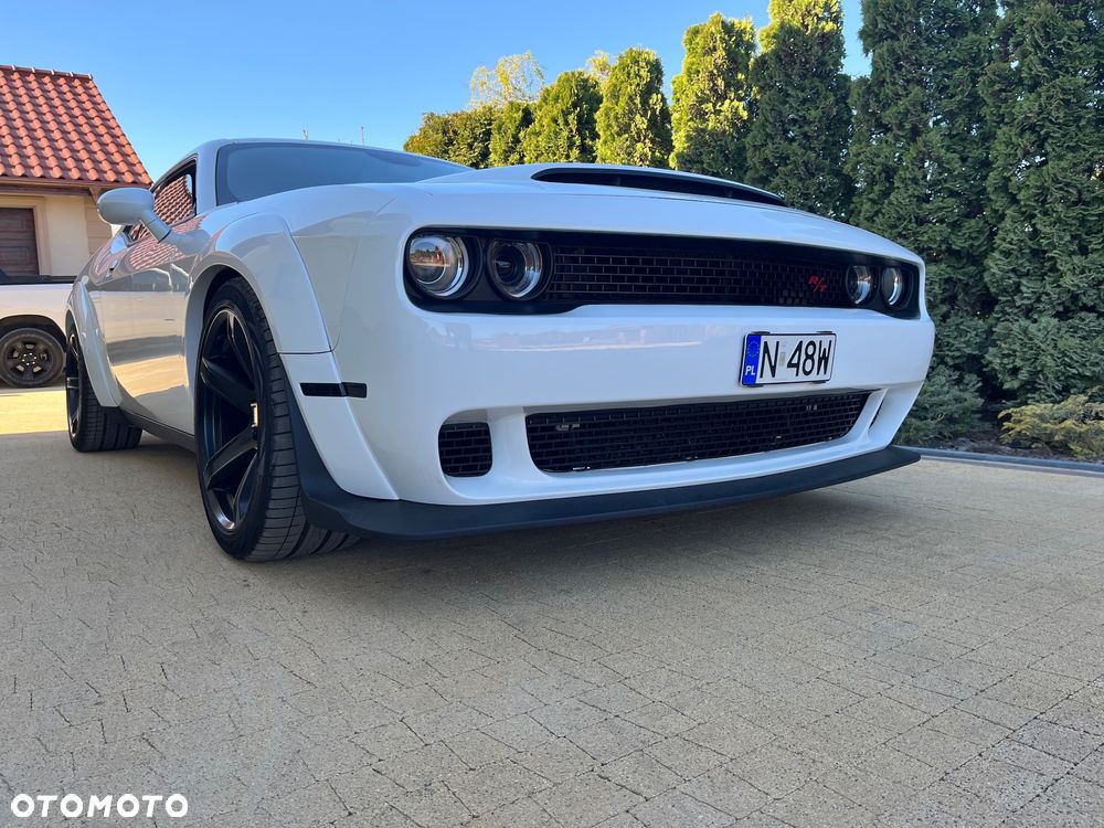 Dodge Challenger 5.7 R/T - 8