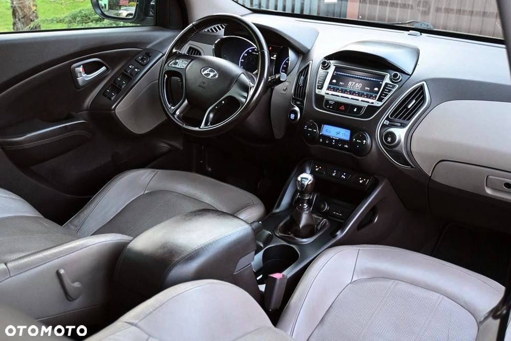 Hyundai ix35 blue 1.6 2WD Finale Gold - 35