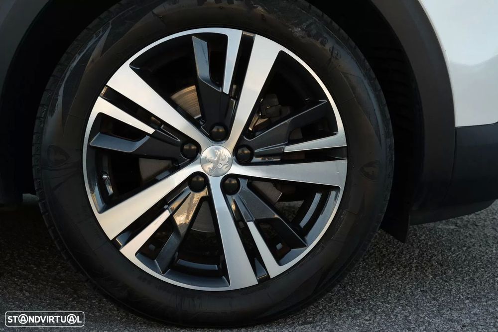 Peugeot 3008 1.5 BlueHDi Allure Pack EAT8 - 5