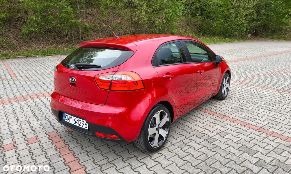 Kia Rio - 5