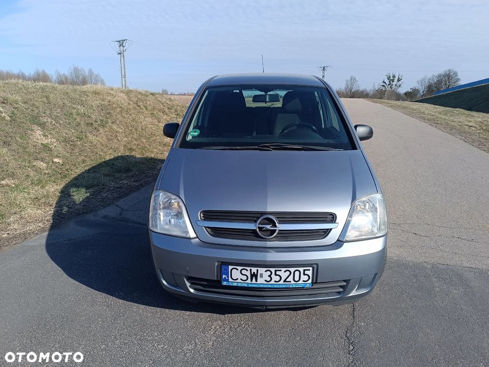 Opel Meriva 1.6 16V (Essentia) - 11